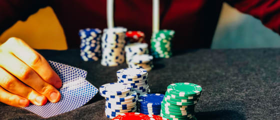 Obvezni nasveti za igralce za zmago na poker turnirjih v živo