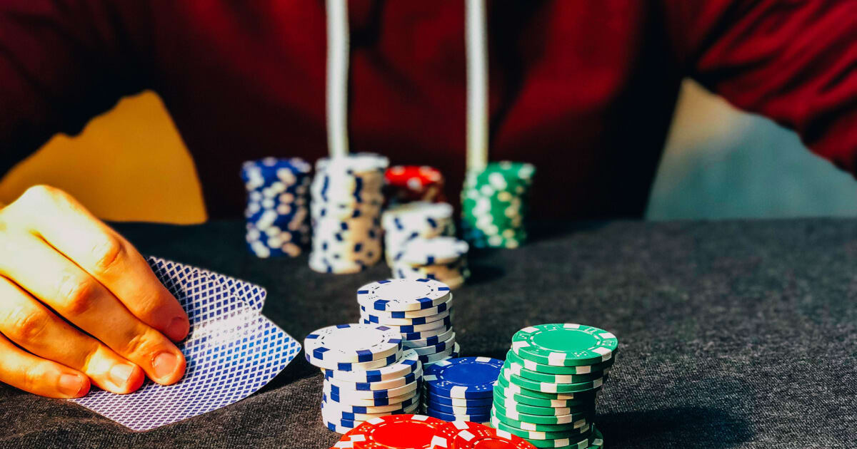 Nasveti, ki jih morate imeti za igralce pokra za zmago na poker turnirjih